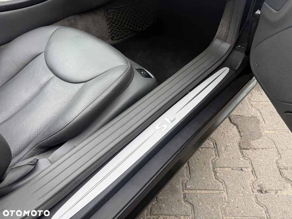 Mercedes-Benz SL 500 - 16