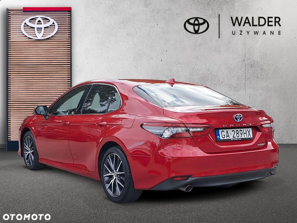Toyota Camry 2022 photo 3