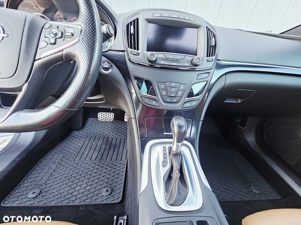 Opel Insignia 2.0 Bi Turbo CDTI 4x4 - 21