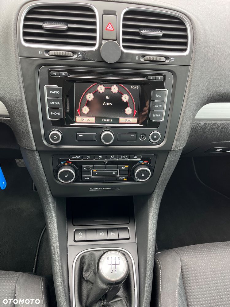 Volkswagen Golf 1.6 TDI DPF BlueMotion Technology Team - 23