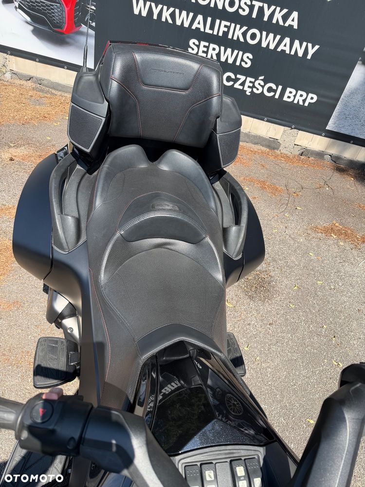 Can-Am Spyder - 8