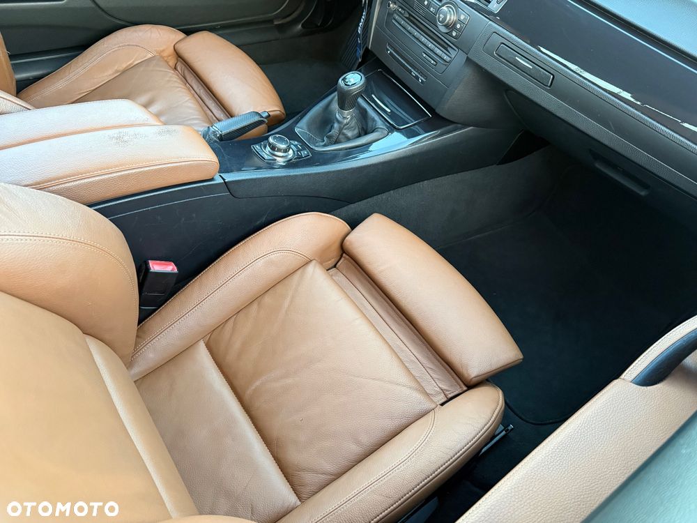 BMW Seria 3 320d - 15