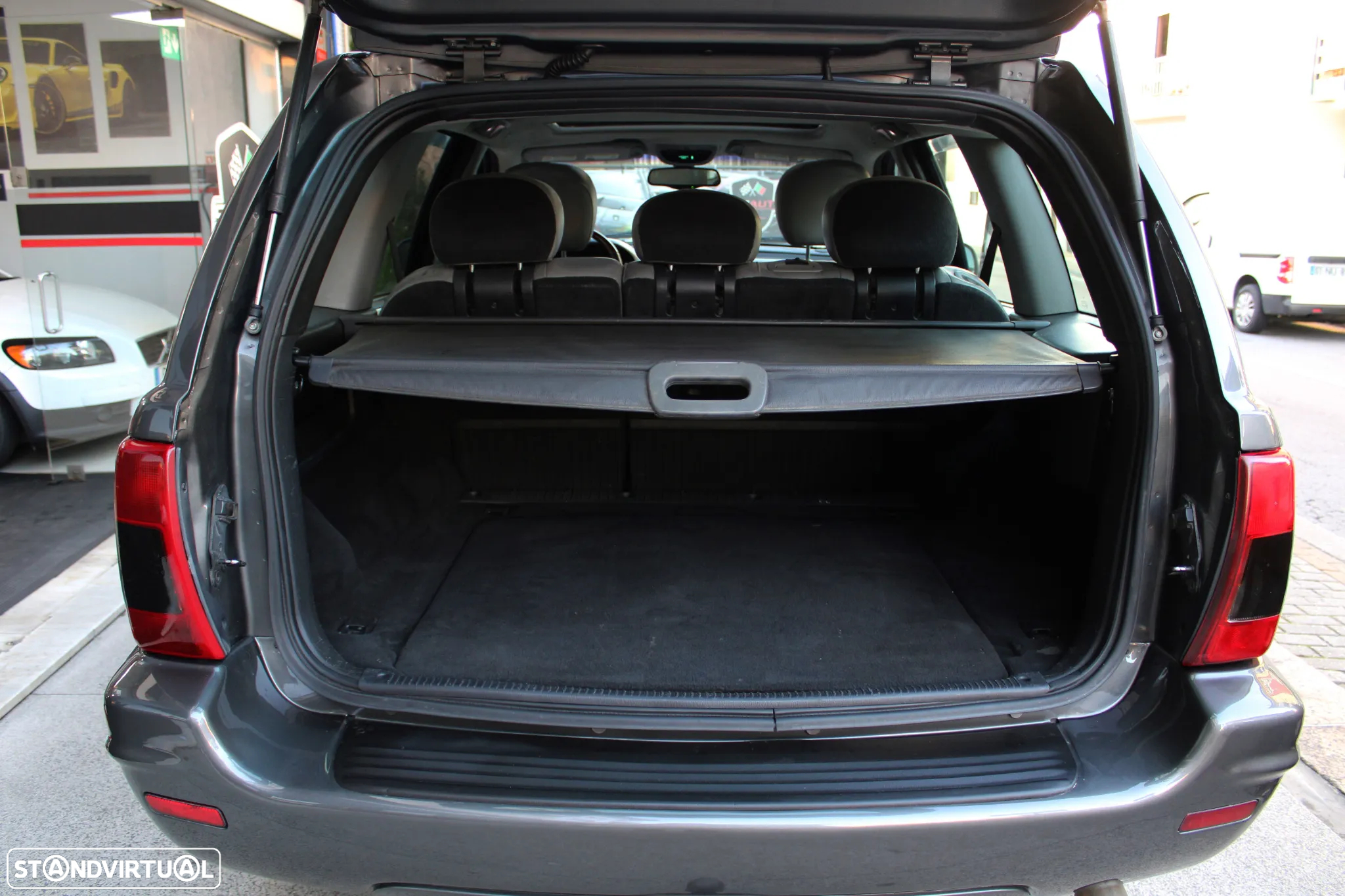 Jeep Grand Cherokee 2.7 CRD Overland - 52