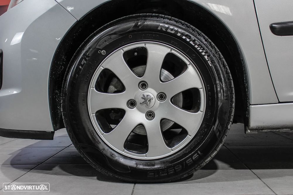 Peugeot 207 1.4 HDi Trendy - 6