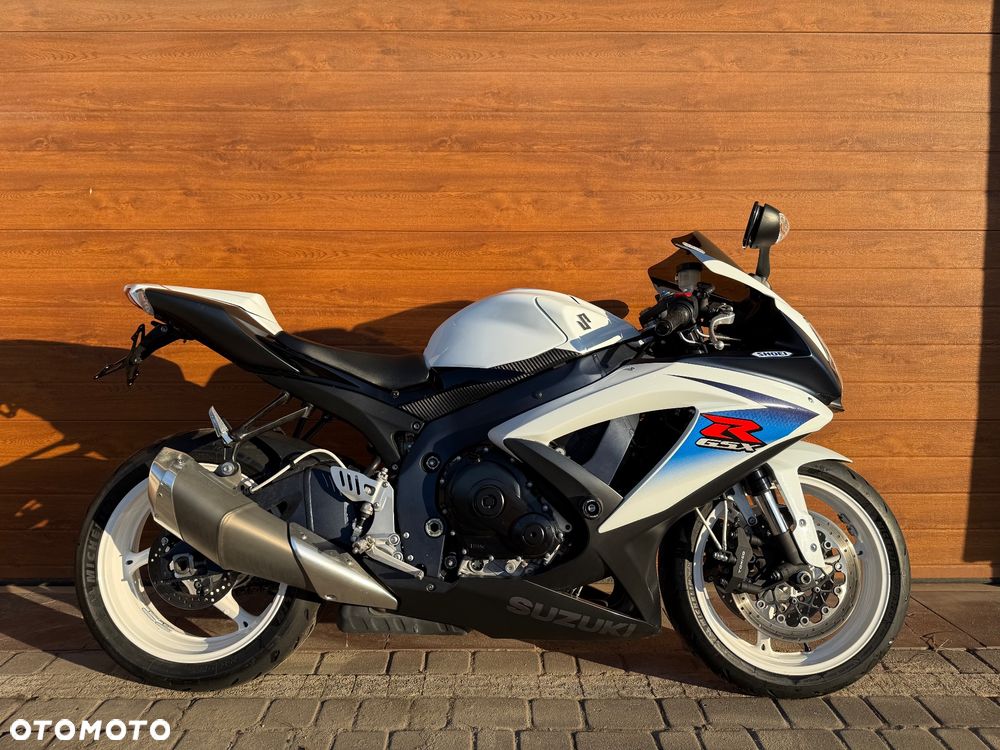 Suzuki GSX-R - 1