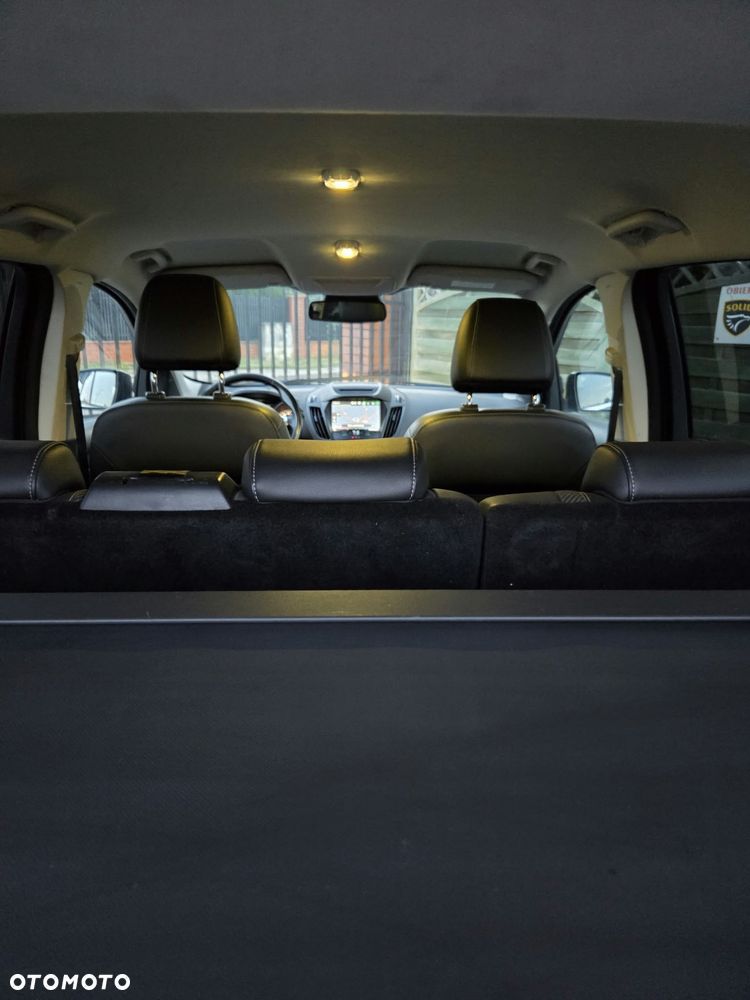 Ford Kuga - 20