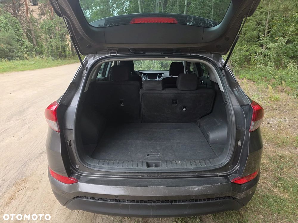 Hyundai Tucson 1.7 CRDI BlueDrive Style 2WD - 8