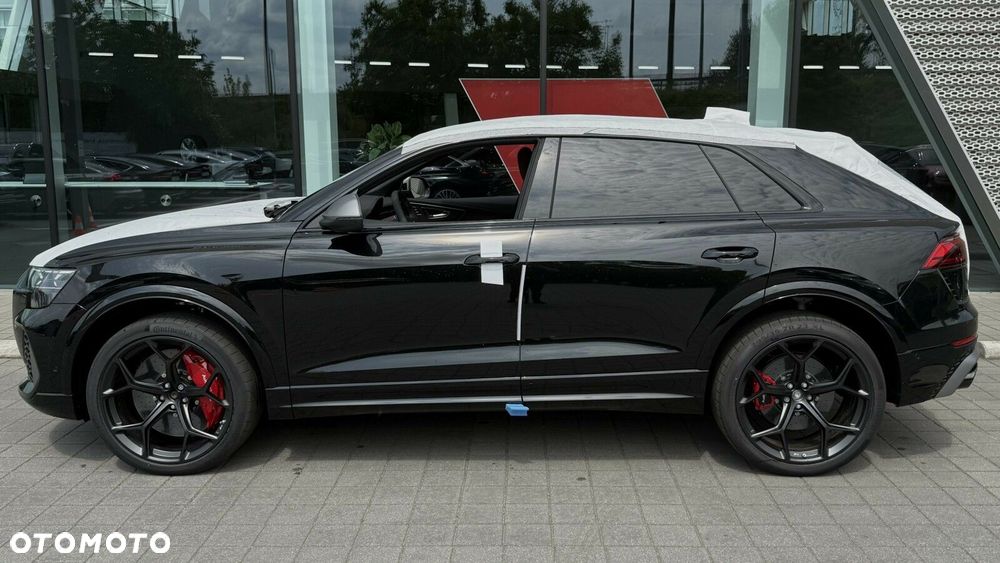 Audi RS Q8 - 8