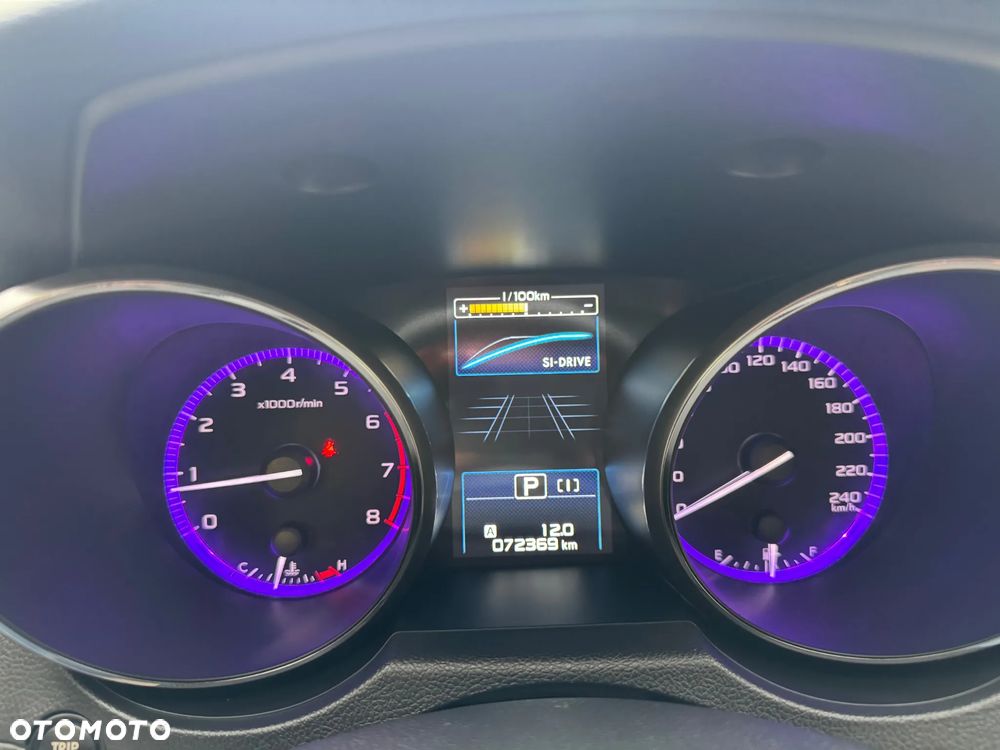 Subaru Outback 2.5i Exclusive - 12