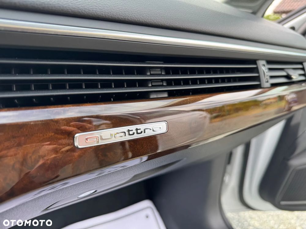 Audi A4 Limousine - 31