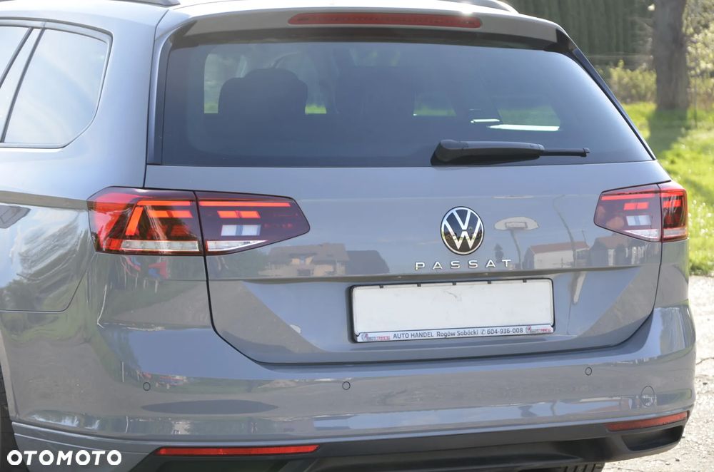 Volkswagen Passat - 16