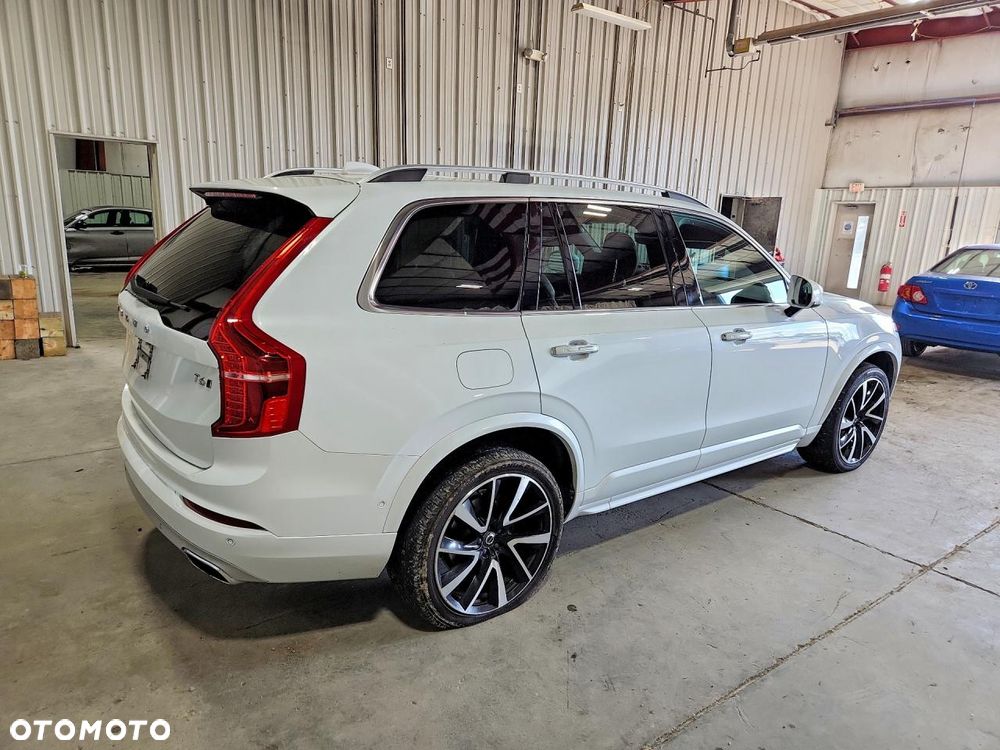 Volvo XC 90 T6 AWD Geartronic Momentum - 4