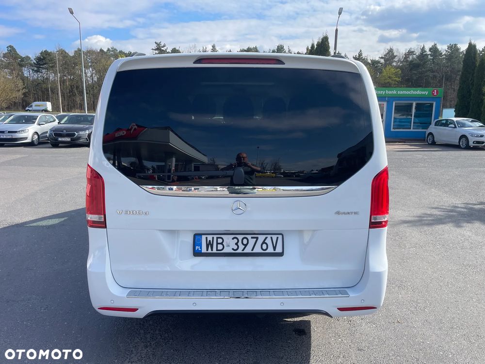 Mercedes-Benz Klasa V 300 d Exclusive 9G-Tronic (d³ugi) - 6