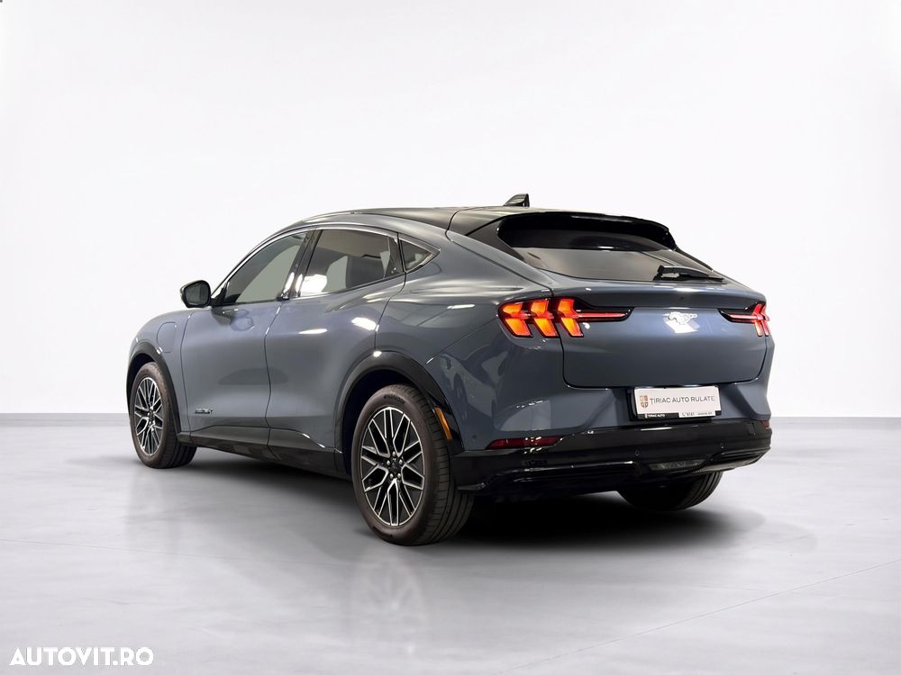 FORD Mustang Mach-E 2024 — imagine 3