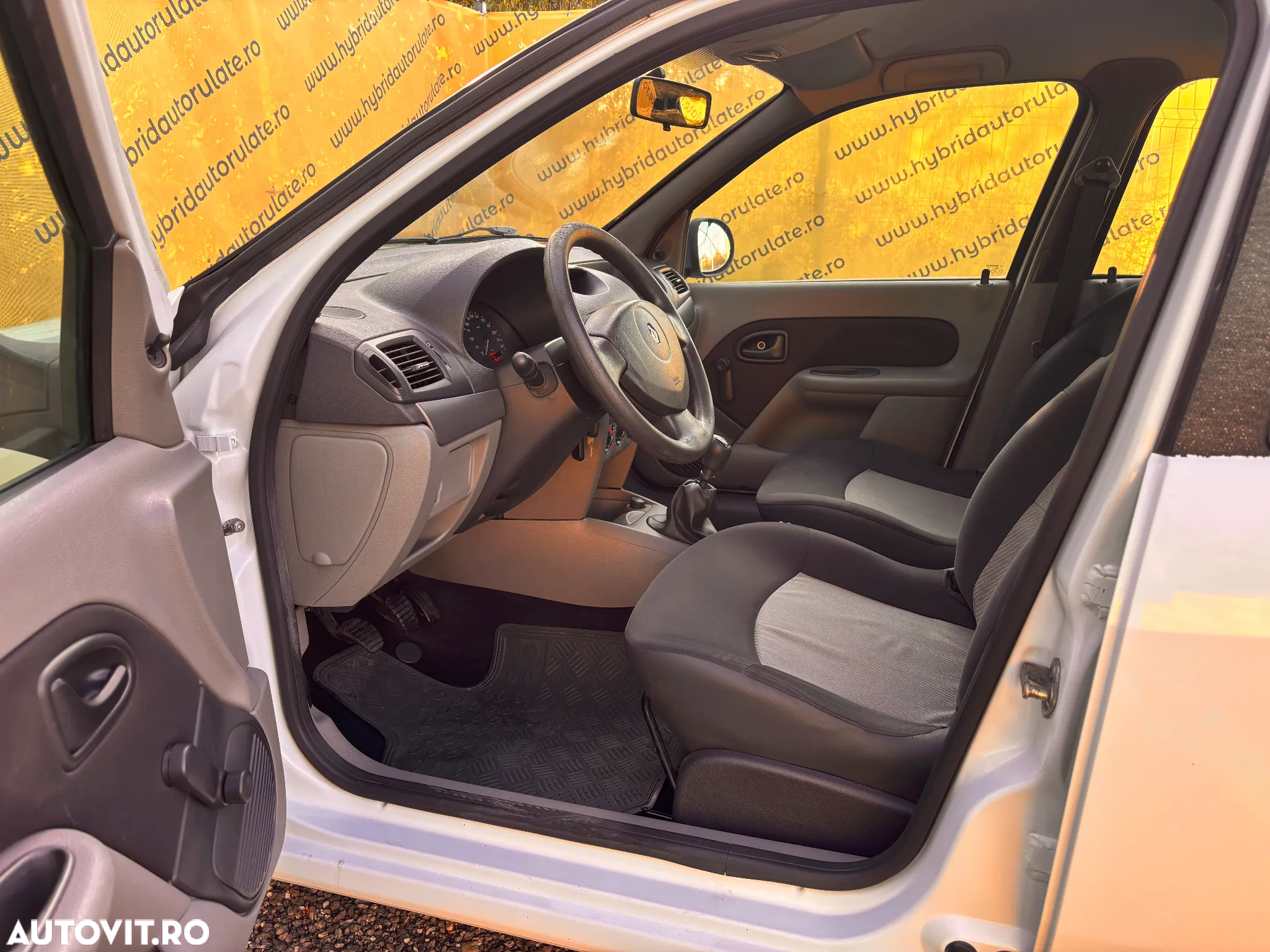 Renault Symbol 1.2 16V Authentique - 9