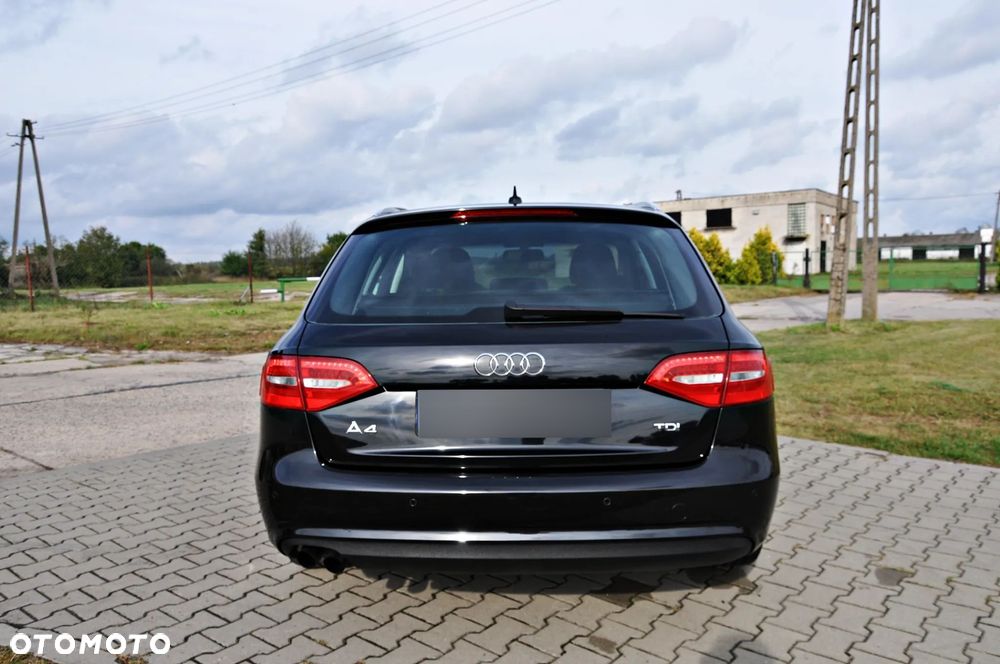 Audi A4 Avant 2.0 TDI - 7