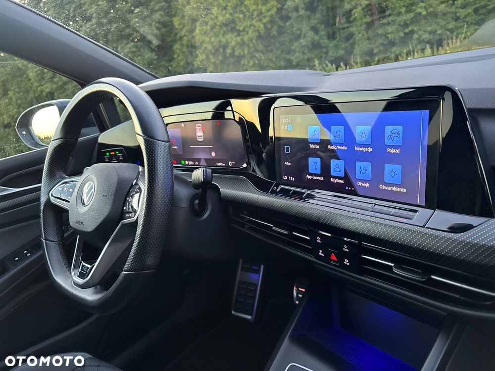 Volkswagen Golf 1.5 eTSI OPF DSG R-Line - 21