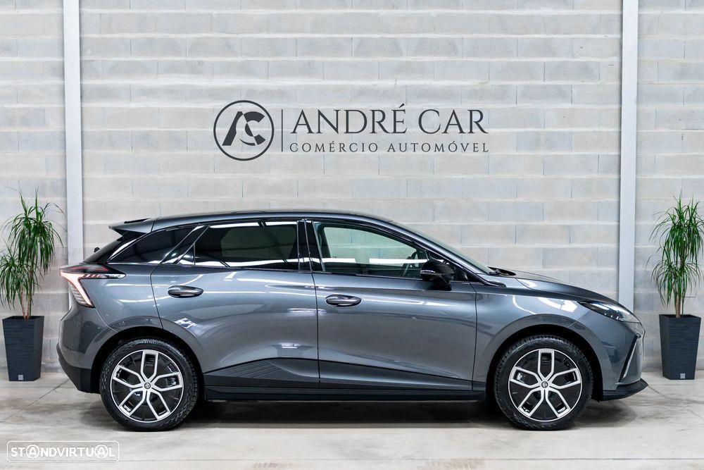 MG MG4 77 kWh Extended Range Luxury - 6