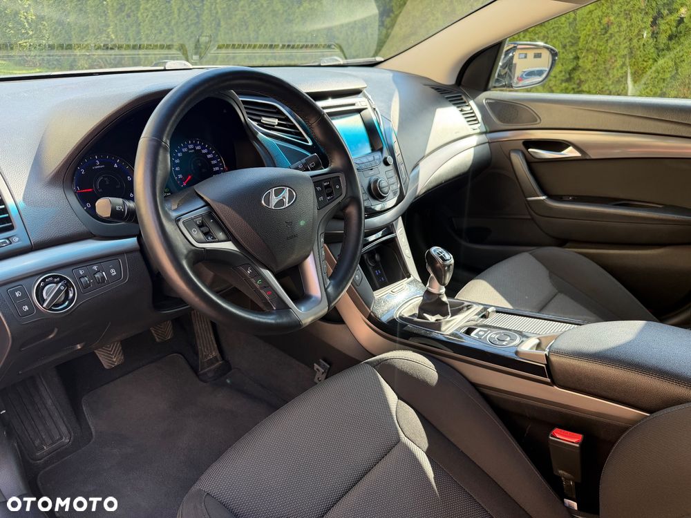 Hyundai i40 1.7 CRDi Comfort + - 23