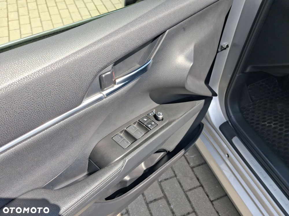 Toyota Camry 2.5 Hybrid Executive CVT - 11