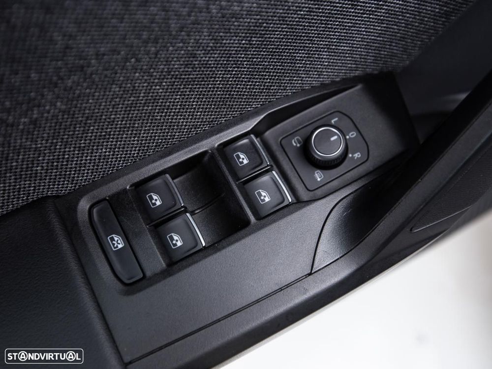 SEAT Leon 1.4 e-Hybrid Xcellence DSG - 15