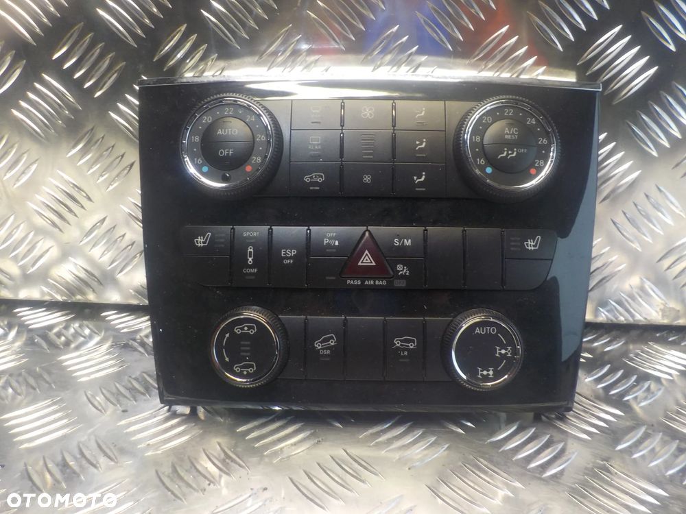 MERCEDES GL X164 LIFT PANEL