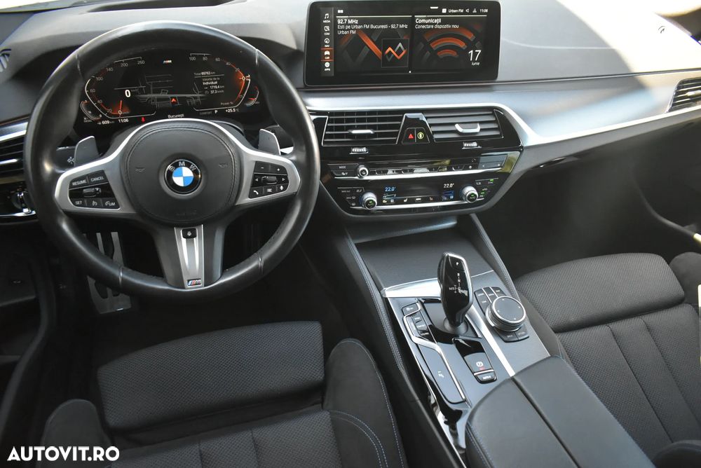BMW Seria 5 530d xDrive AT MHEV - 18