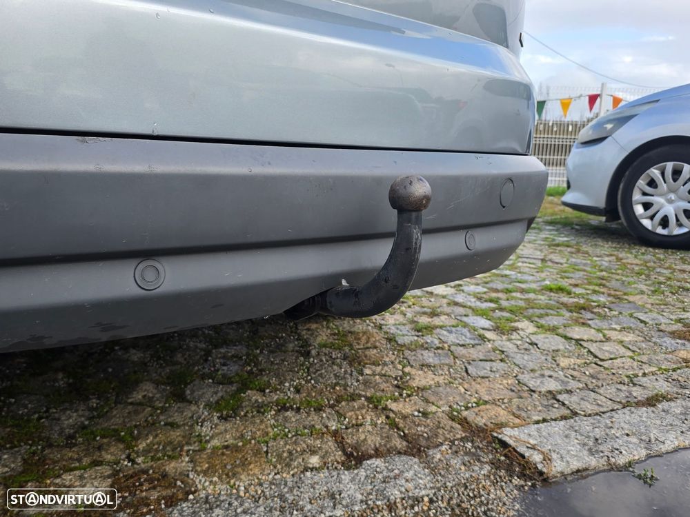 Ford S-Max 1.8 TDCi Titanium 7L - 6