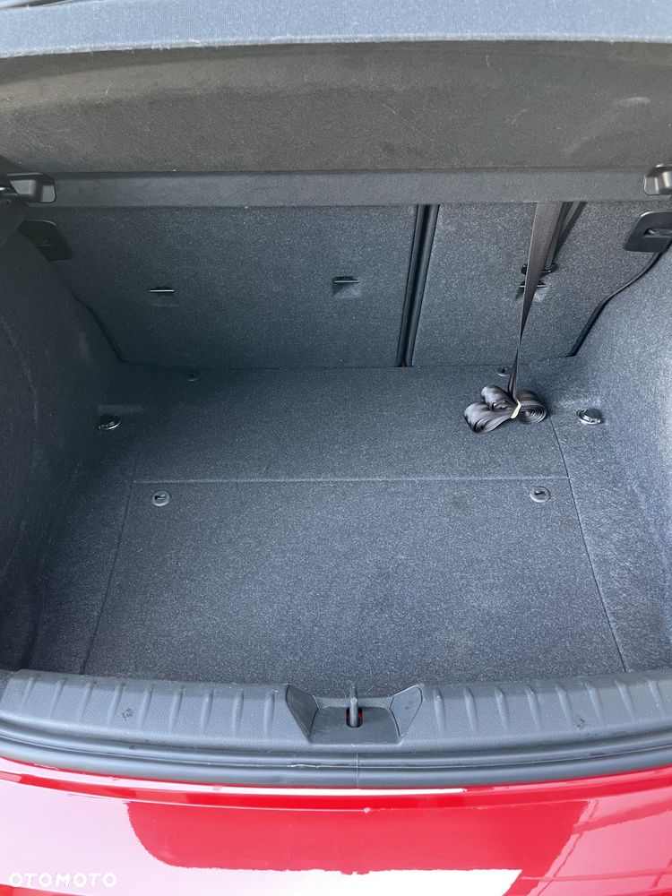 BMW Seria 1 118i Sport Line Shadow - 12