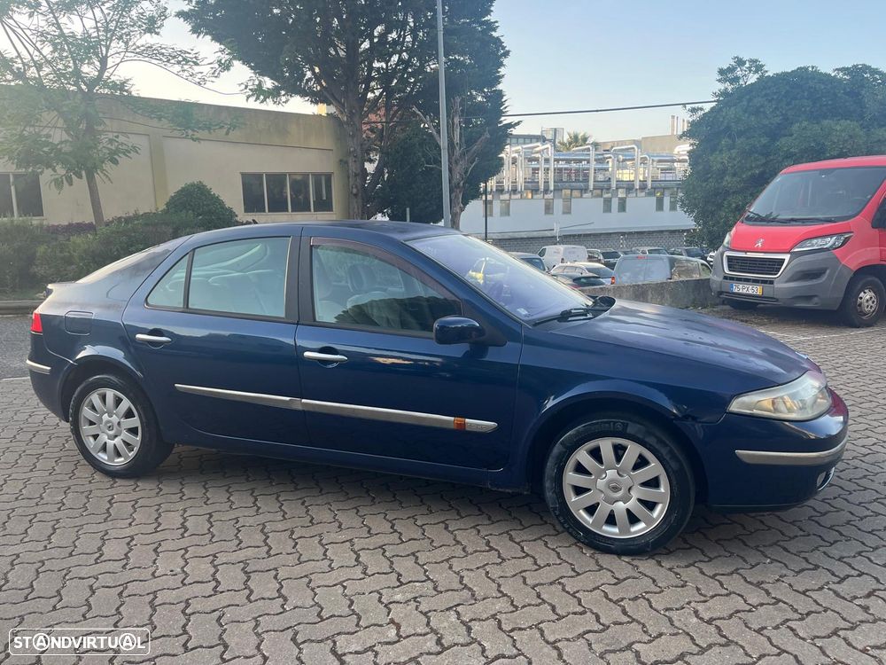 Renault Laguna 1.9 dCi Privilège - 3