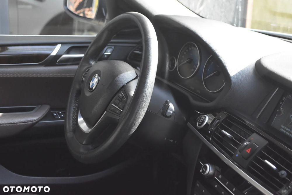 BMW X4 xDrive28i Advantage - 23