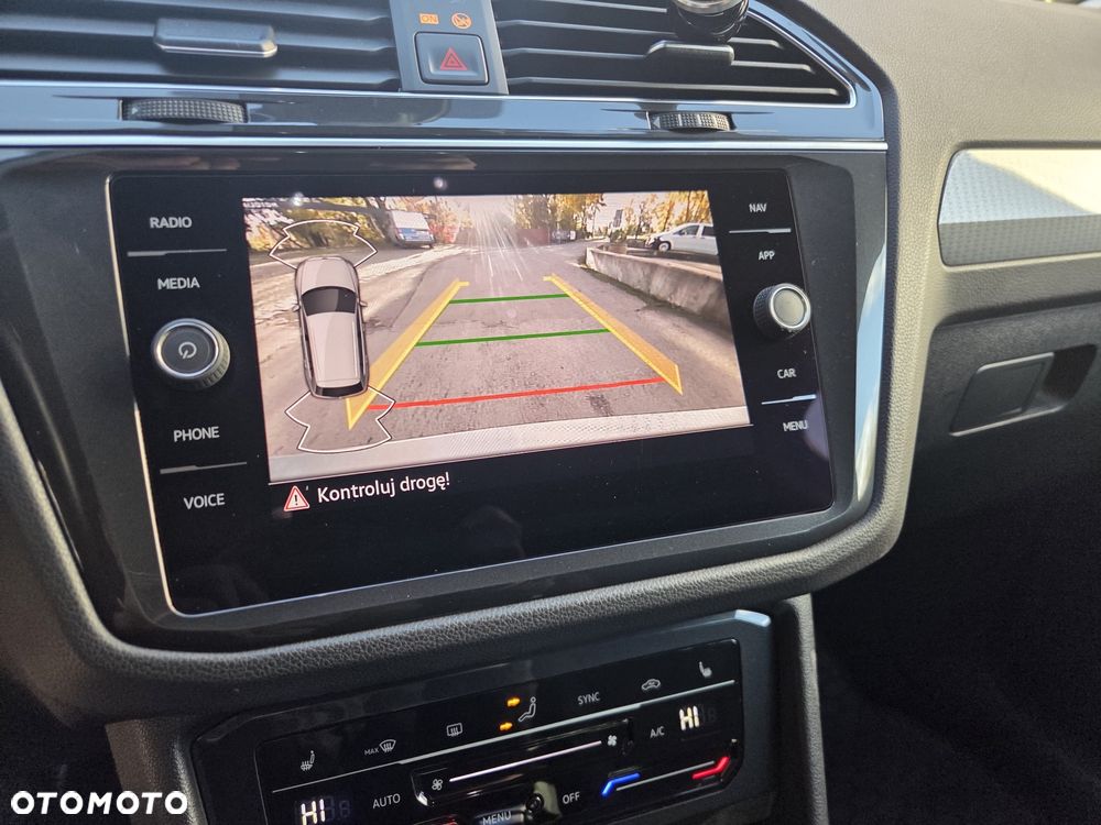 Volkswagen Tiguan - 24