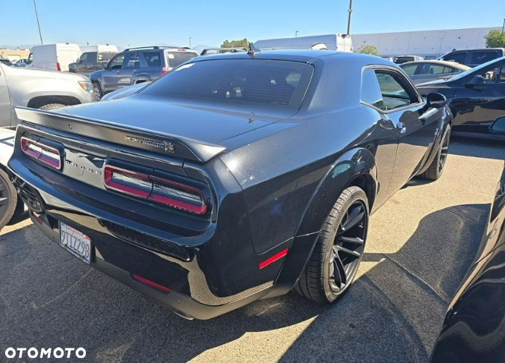 Dodge Challenger 6.4 Scat Pack Widebody - 4