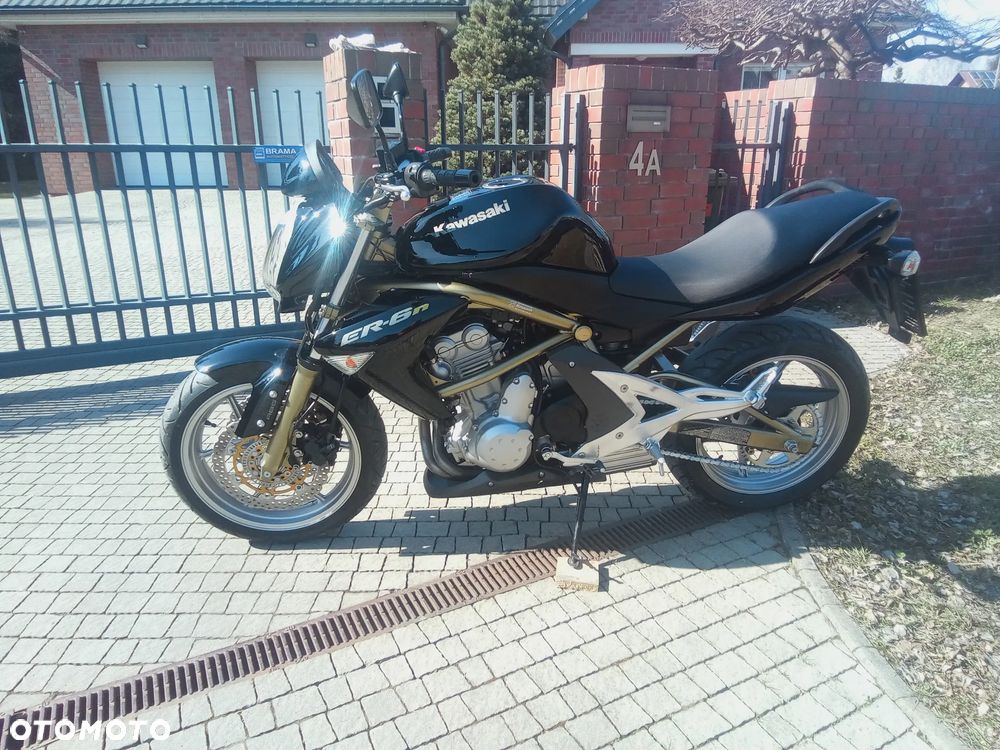 Kawasaki ER - 3