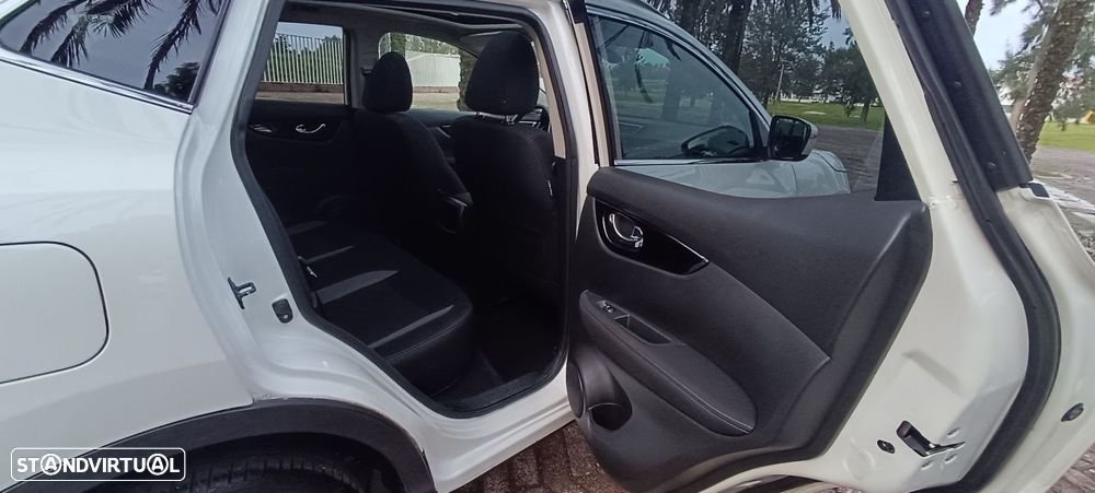 Nissan Qashqai 1.5 dCi Tekna Premium S - 17