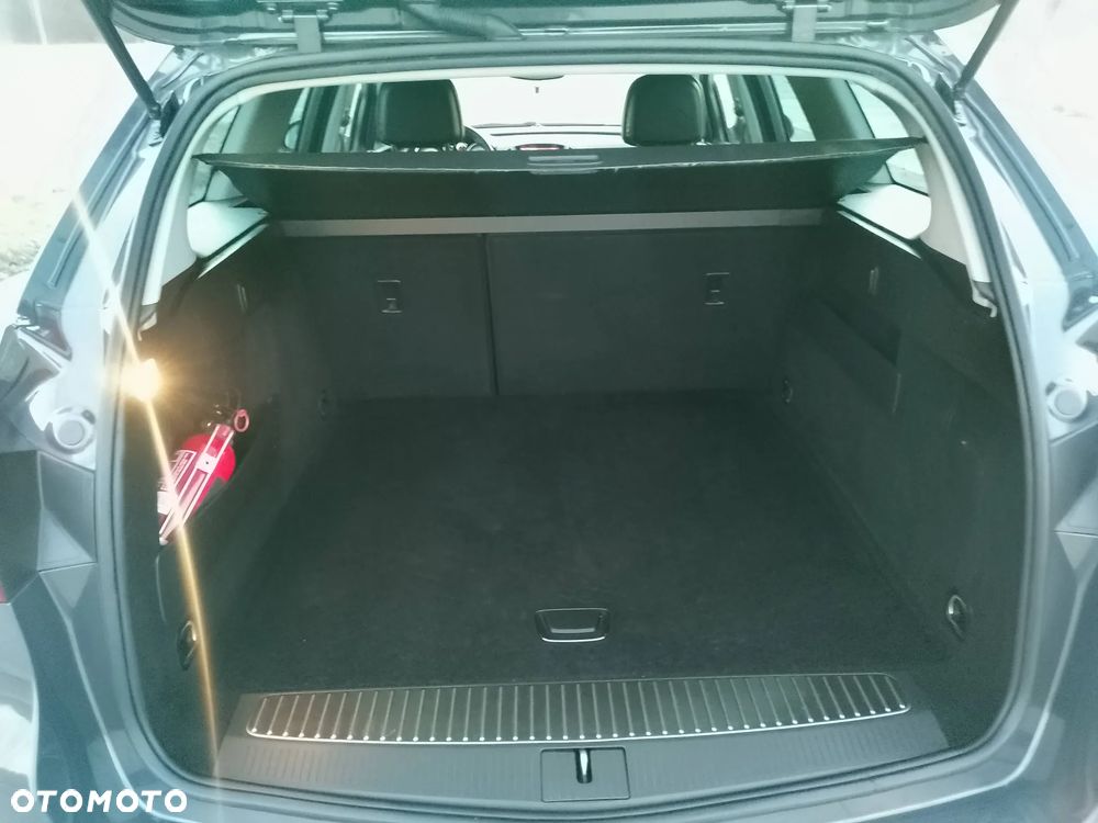 Opel Astra 1.6 CDTI DPF ecoFLEX TourerStart/Stop Exklusiv - 30