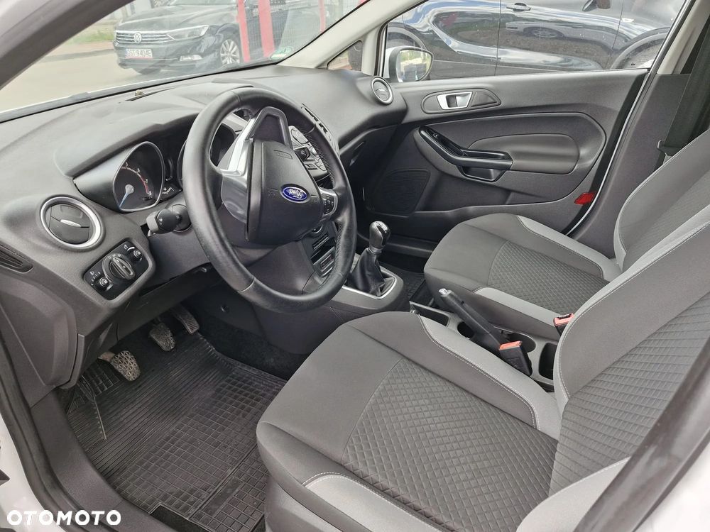 Ford Fiesta 1.25 SYNC Edition - 10