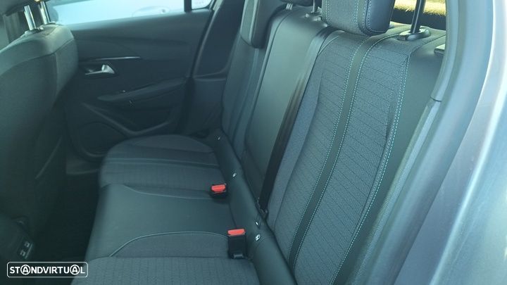 Peugeot e-208 50 kWh Allure Pack - 6