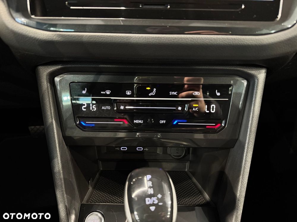 Volkswagen Tiguan - 24