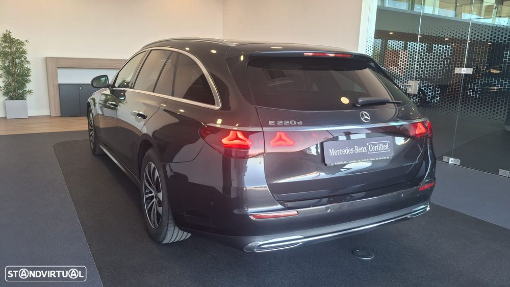 Mercedes-Benz E 220 - 3