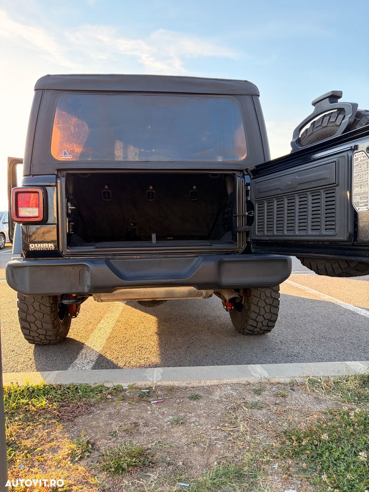 Jeep Wrangler - 23