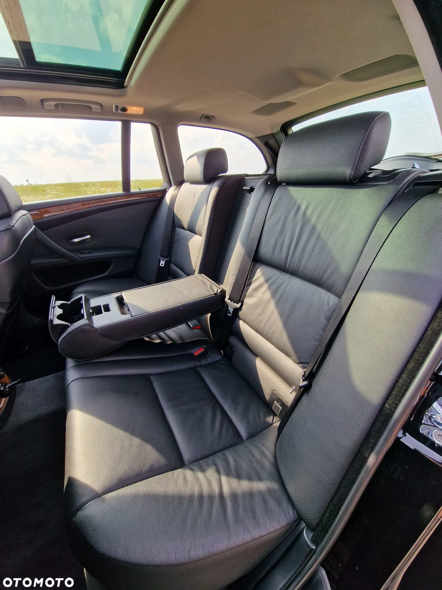 BMW Seria 5 530d Touring - 9