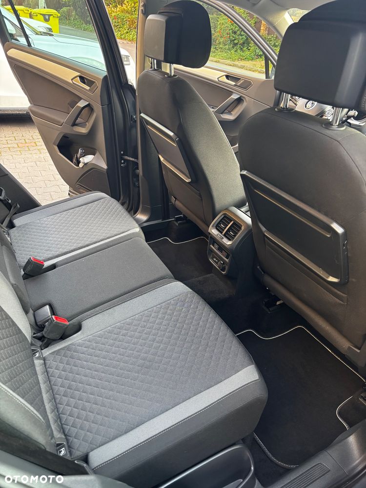 Volkswagen Tiguan - 6