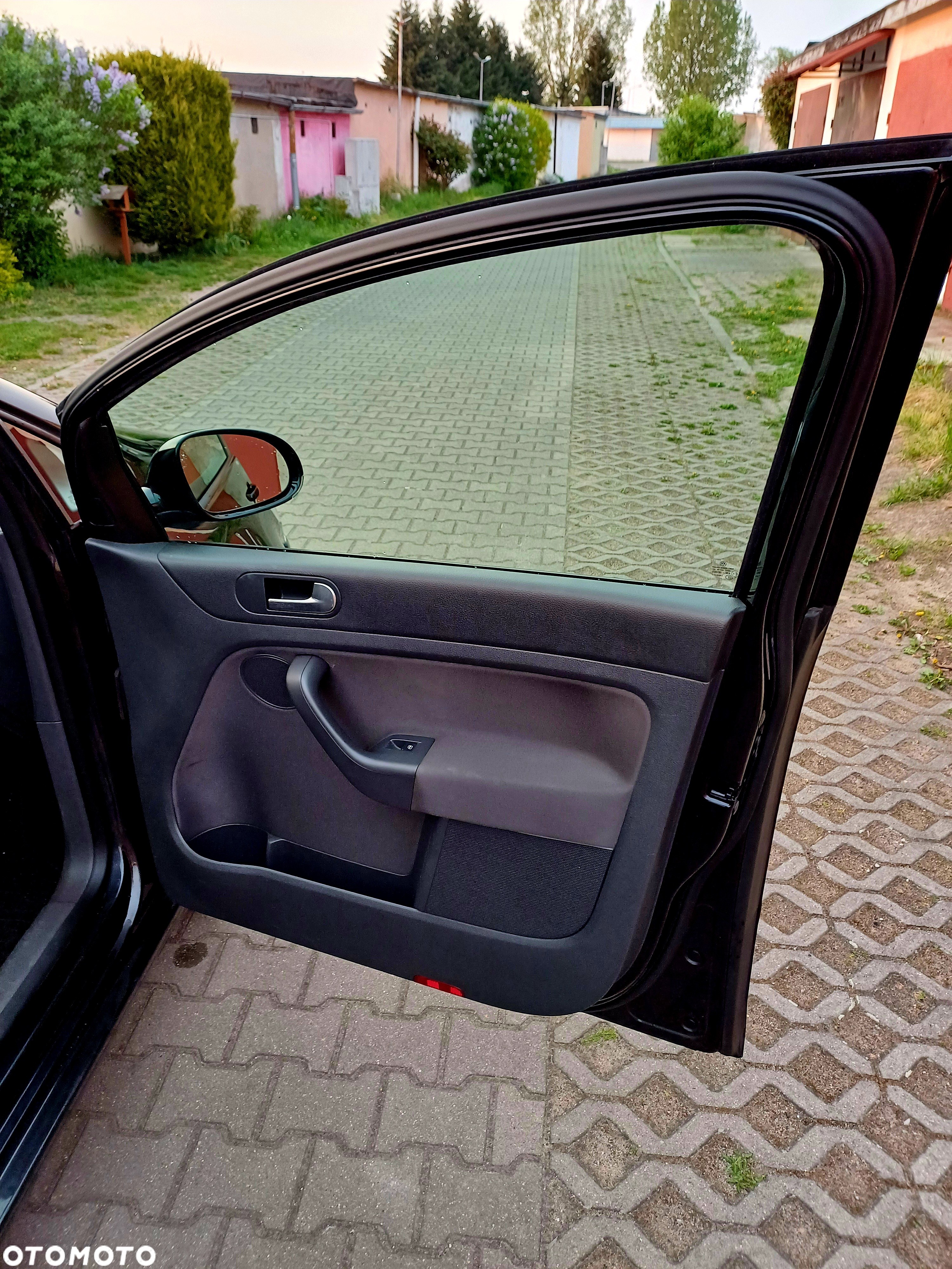 Volkswagen Golf Plus 1.6 Trendline - 15