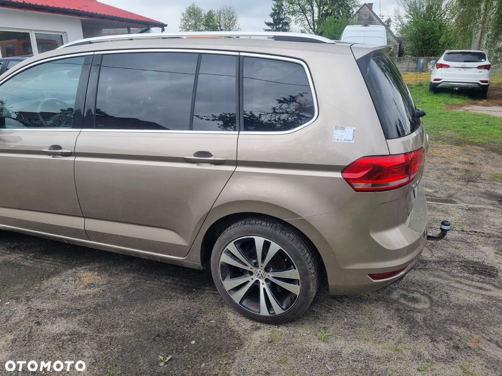 Volkswagen Touran 2.0 TDI SCR (BlueMotion Technology) Comfortline - 4