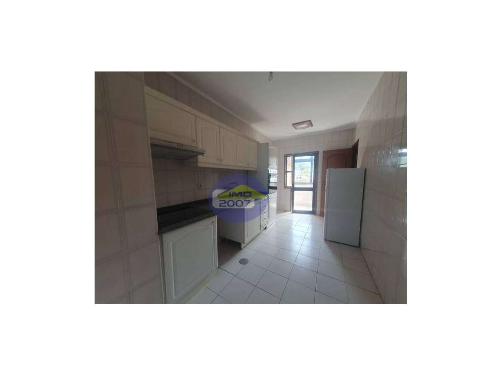 Apartamento T2 em Oliveira do Douro - Grande imagem: 2/16