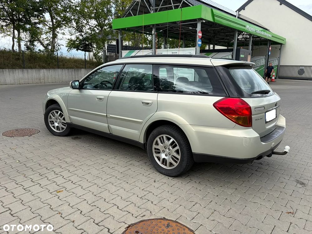 Subaru Outback - 3