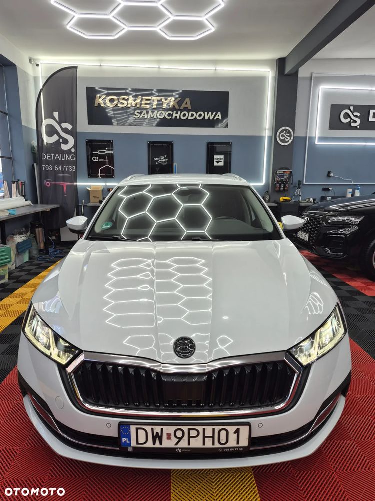 Skoda Octavia 2.0 TDI Style DSG - 1