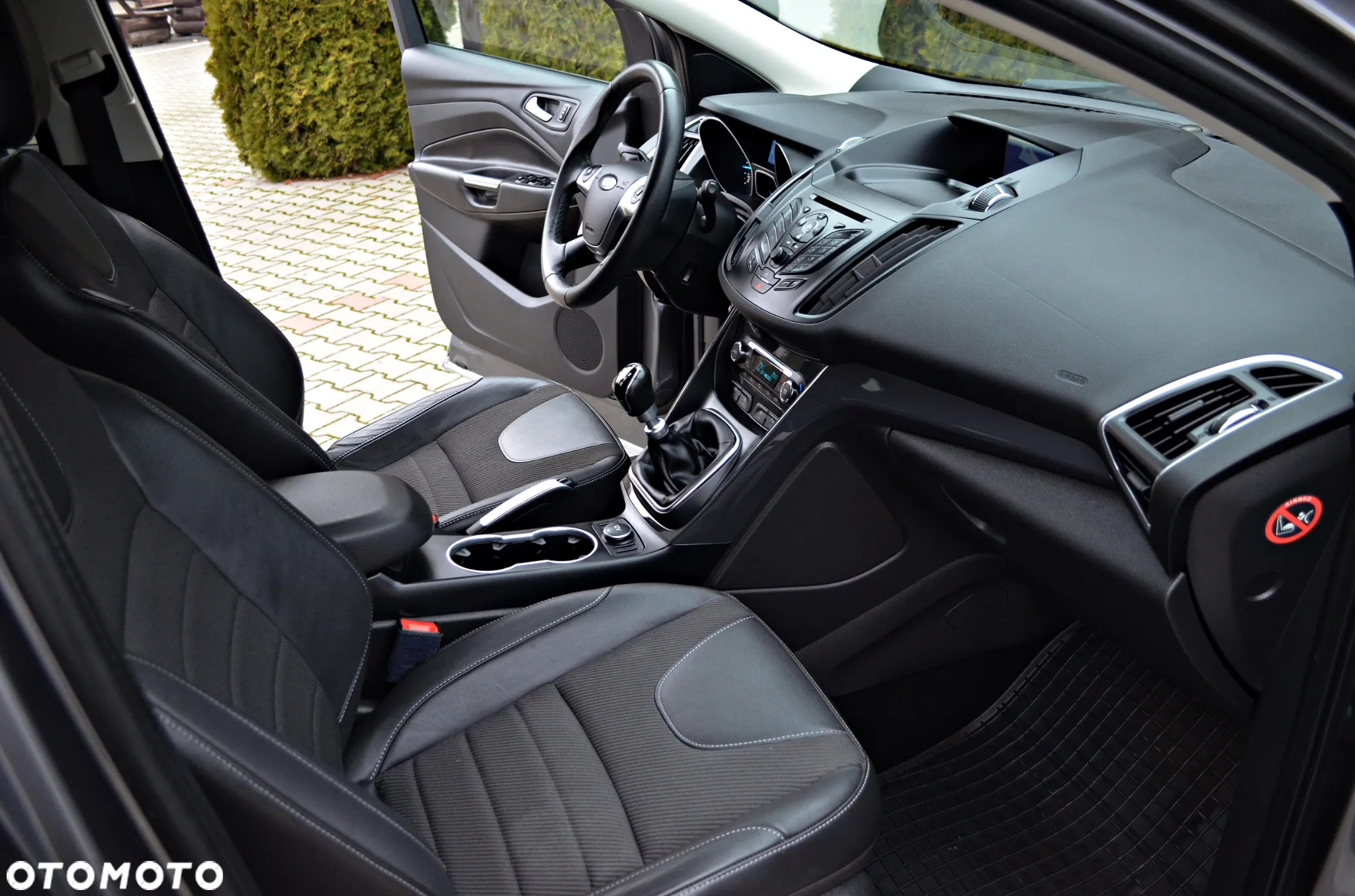 Ford Kuga 2.0 TDCi Titanium - 24