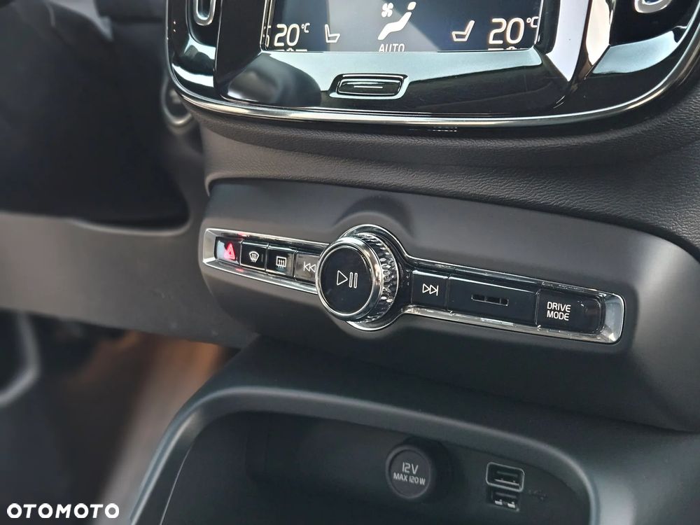 Volvo XC 40 B4 B Momentum - 30